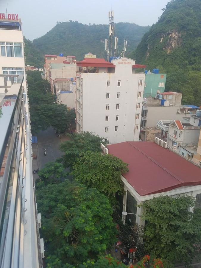 Anh Thuan Hotel 1 Cat Ba Island Esterno foto