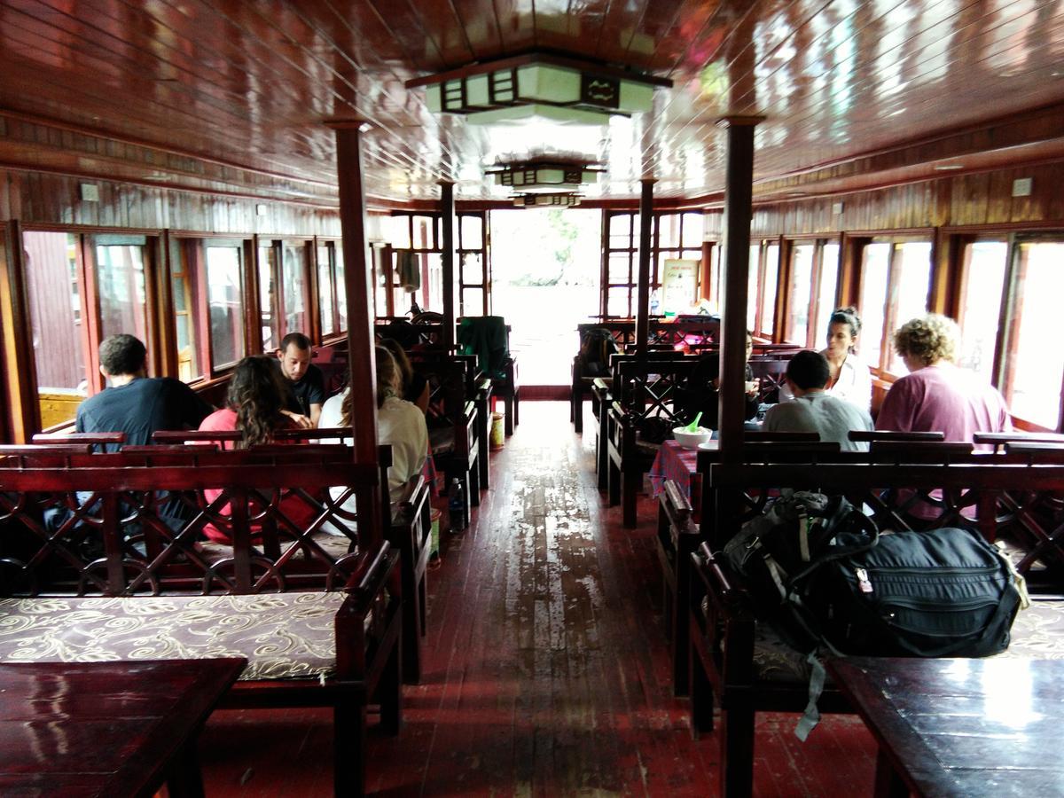 Anh Thuan Hotel 1 Cat Ba Island Esterno foto